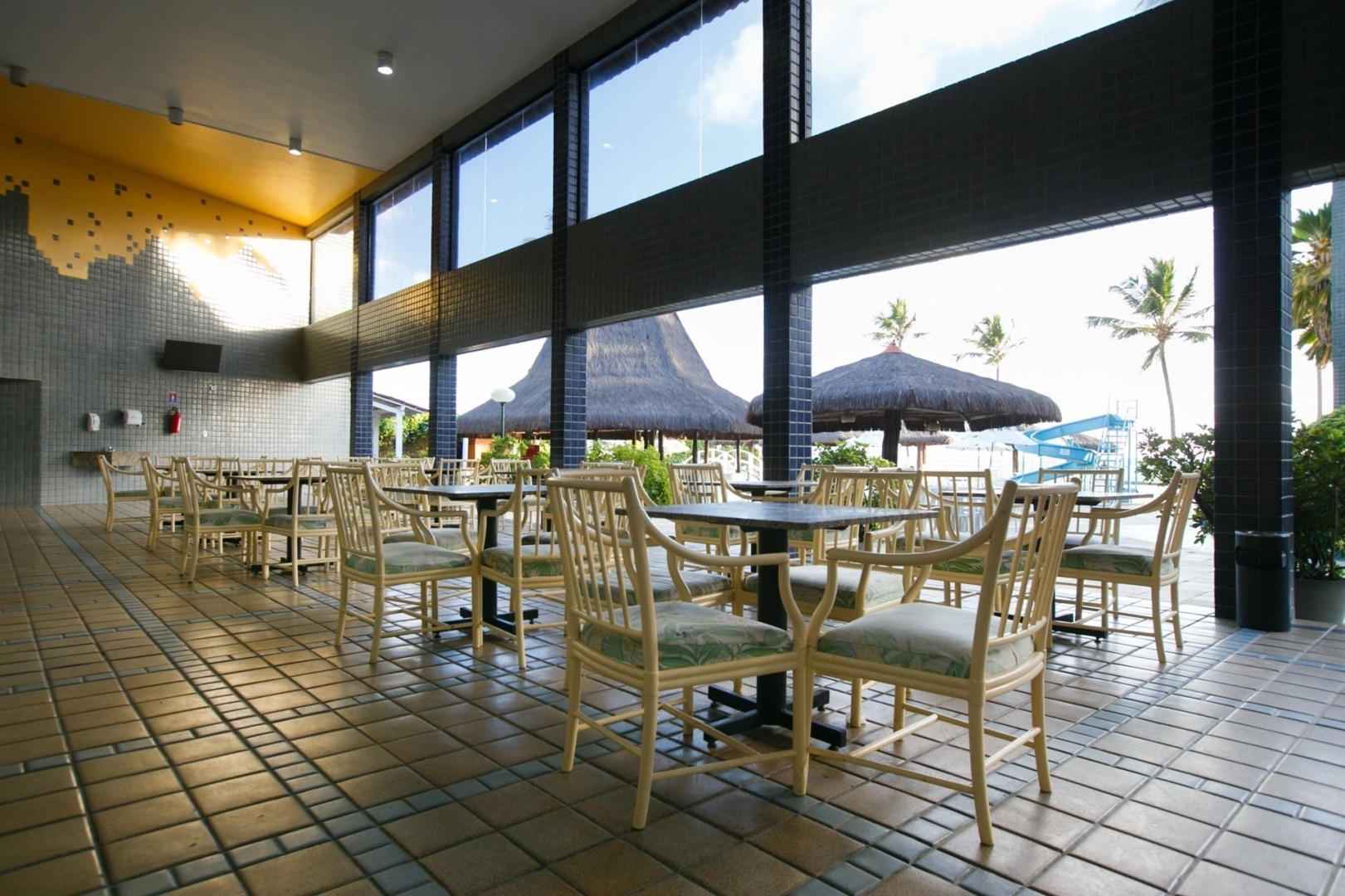 Canarius D Gaibu Hotel