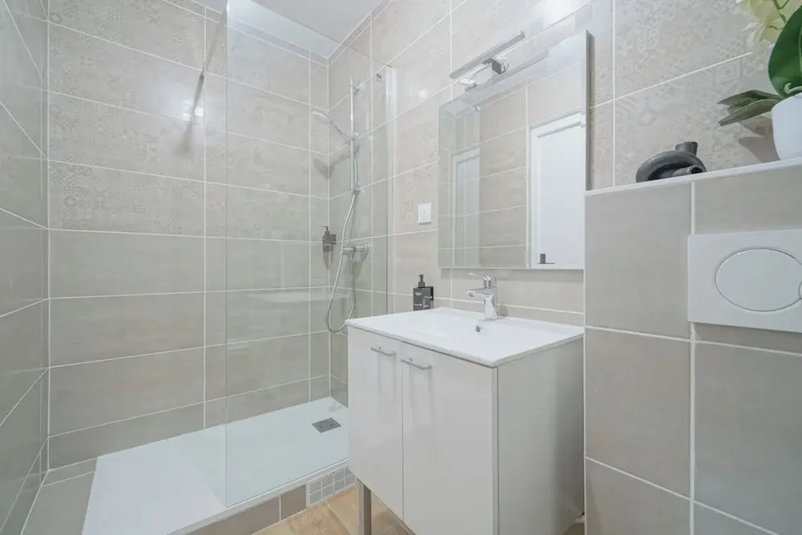 Hôtel Trianon Saint Ouen