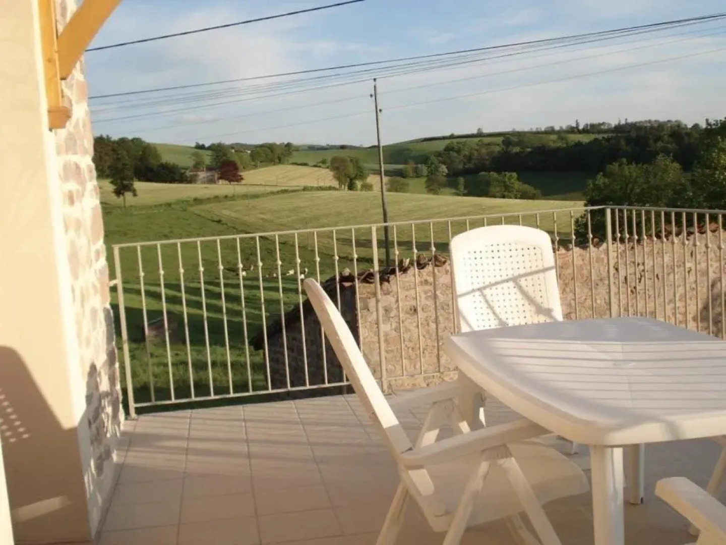 Gîte Chirassimont, 7 pièces, 14 personnes - FR-1-496-65