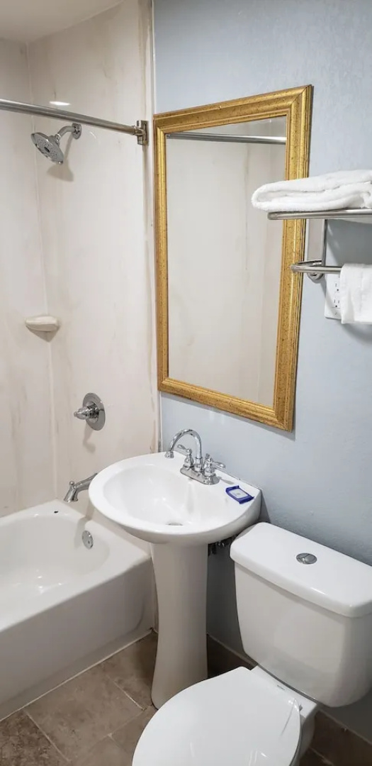Regency Inn