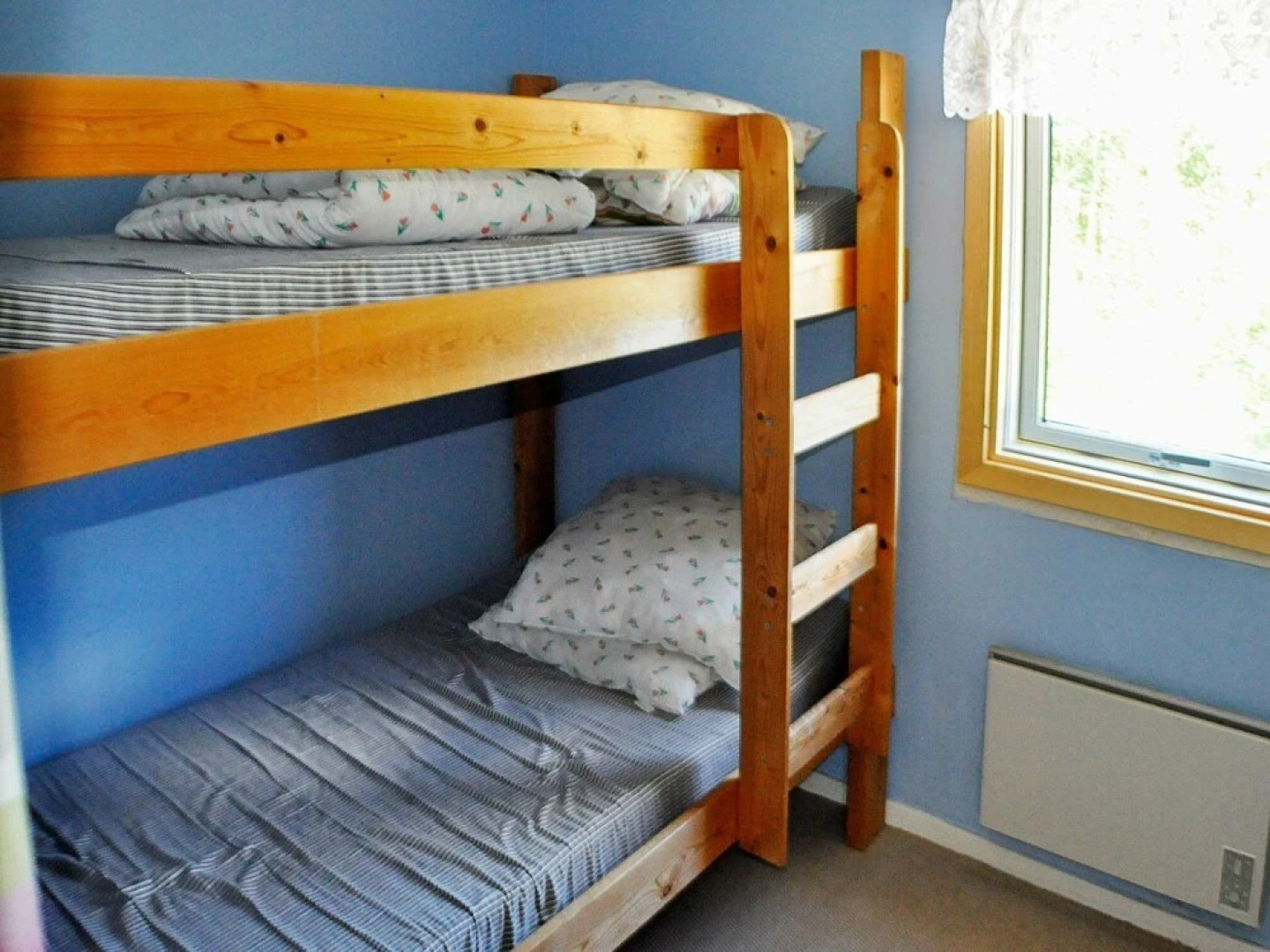 6 Person Holiday Home in Sunne