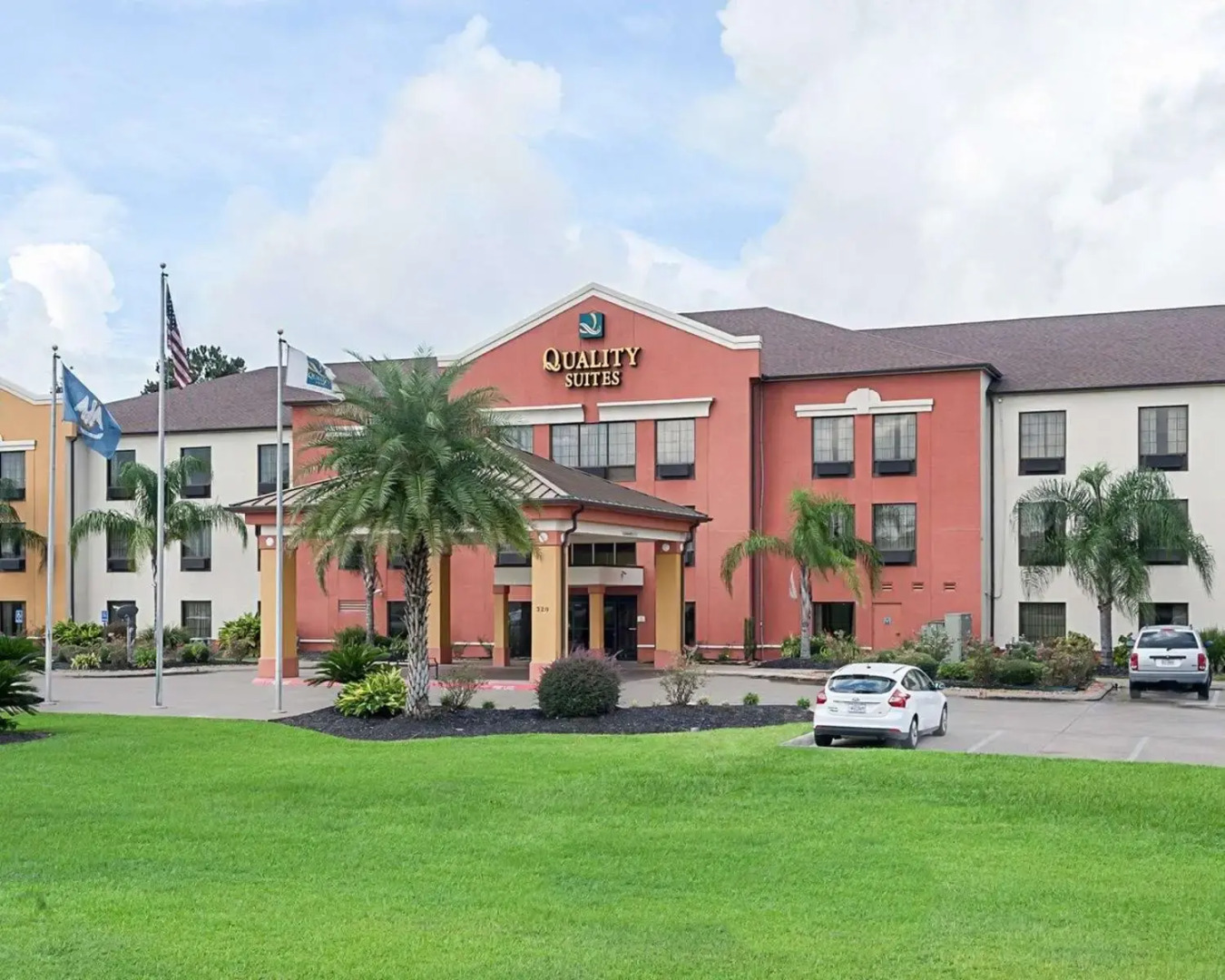 Quality Suites Sulphur