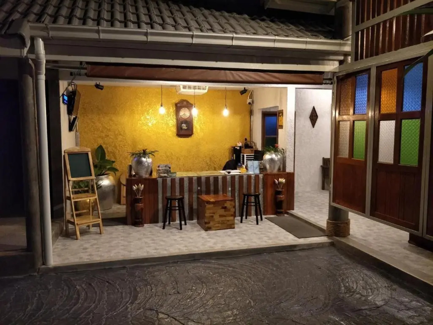 Sea Sand House Resort