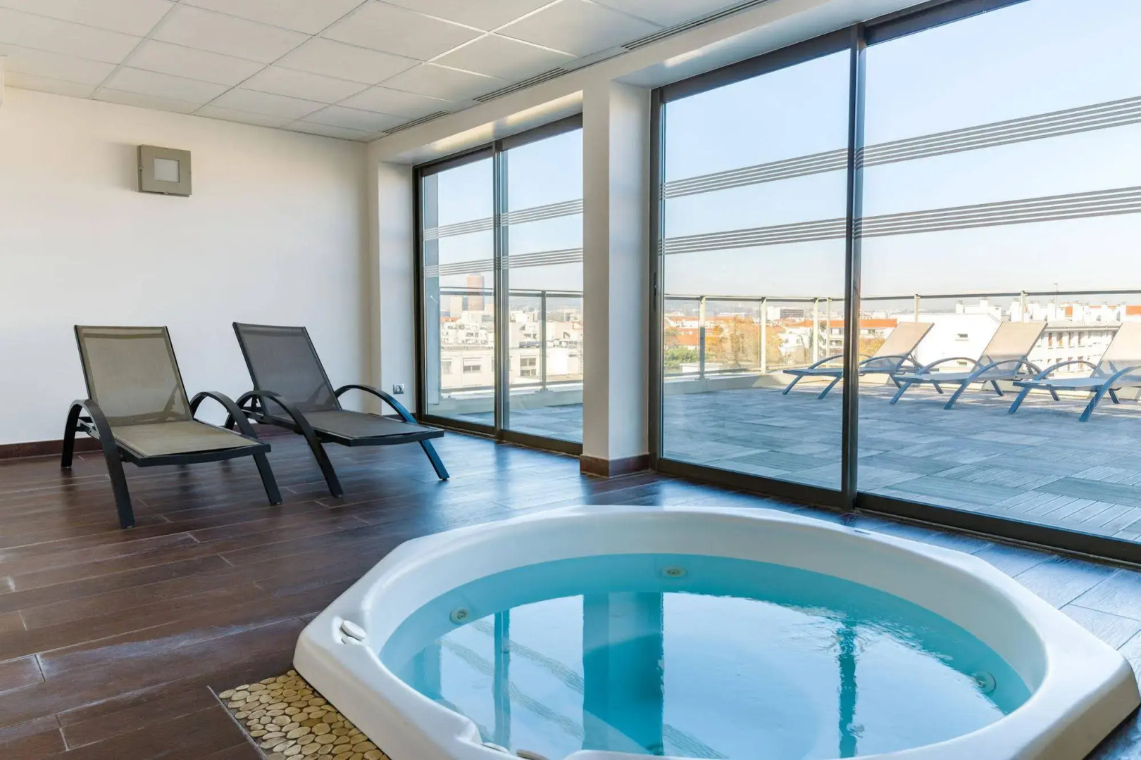 Отель Lagrange Apart'Hotel Lyon Lumière