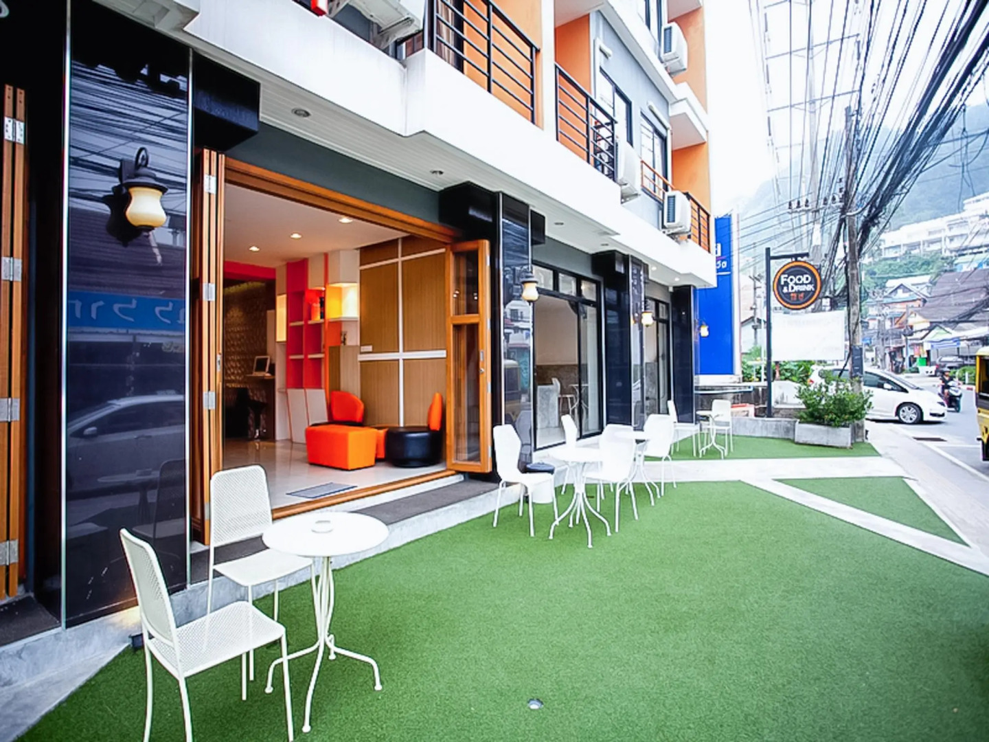 iCheck inn Chill Patong