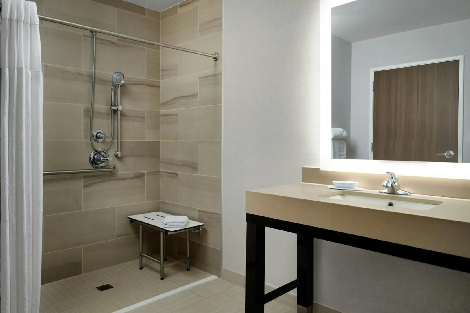 Courtyard by Marriott Dallas DFW Airport North/Grapevine