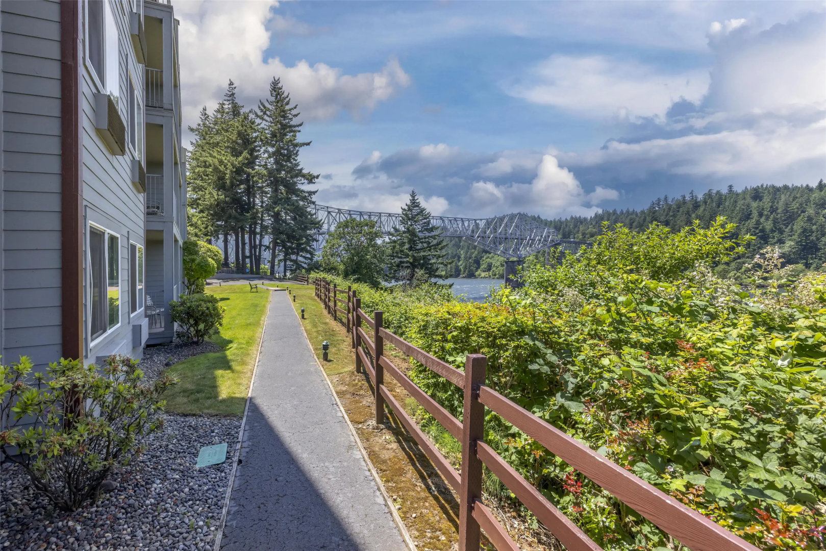 Best Western Plus Columbia River Inn