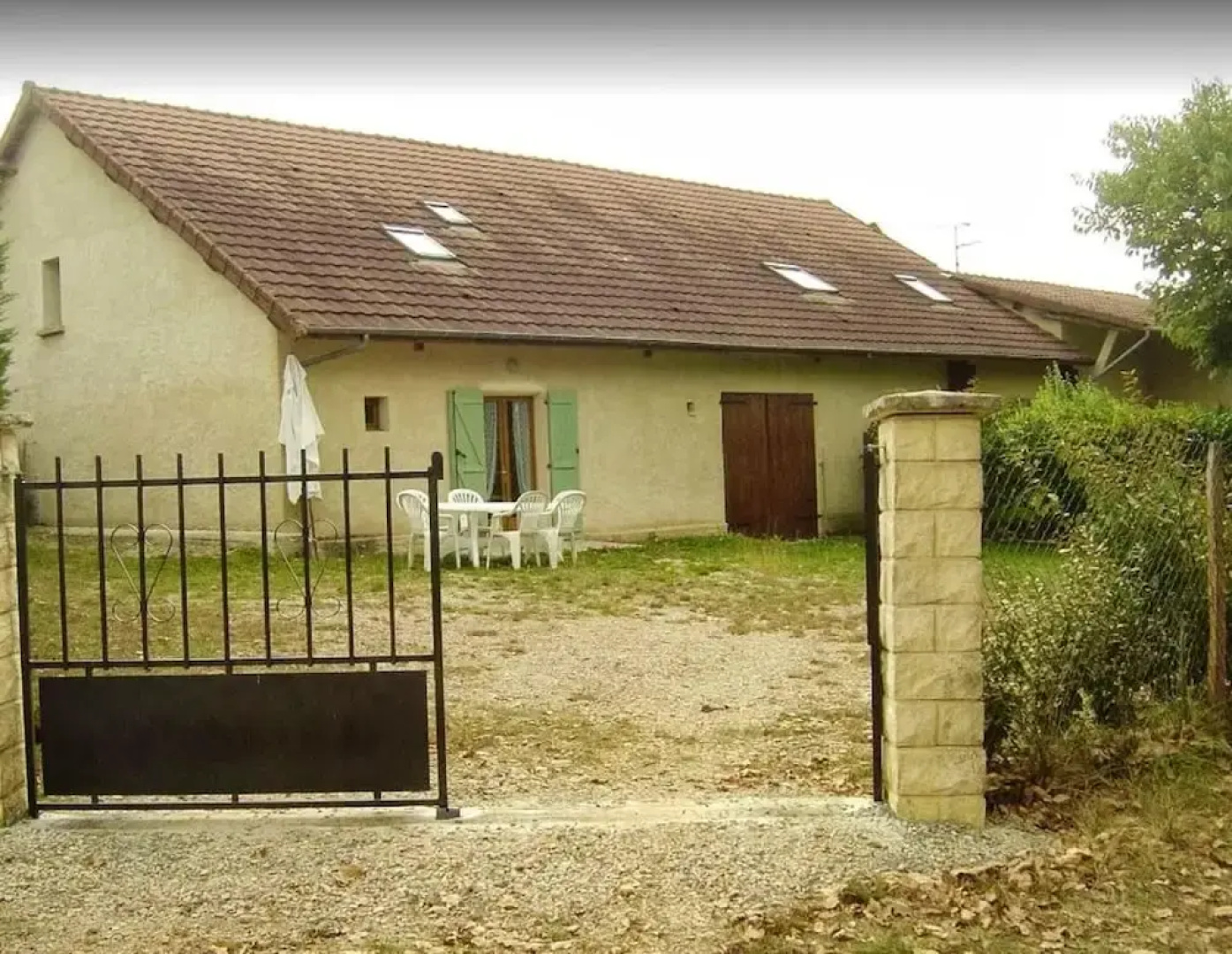 House With 4 Bedrooms in Sarrazac, With Private Pool, Enclosed Garden and Wifi