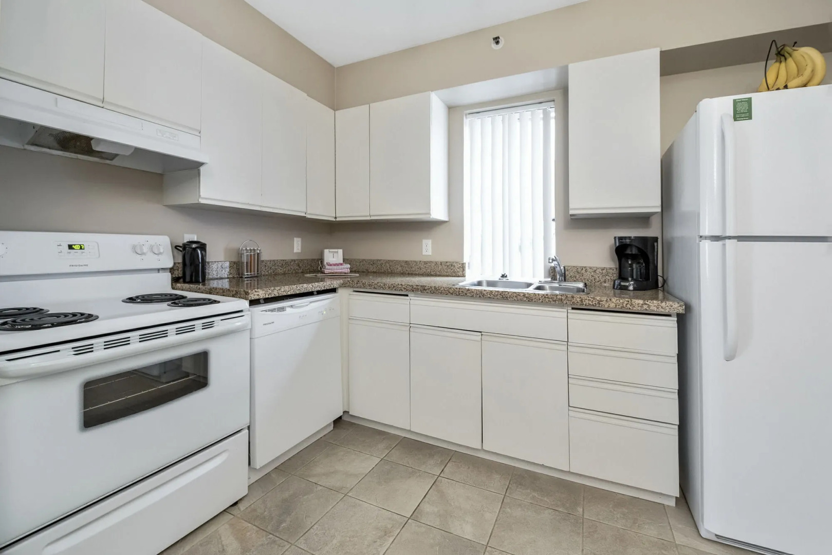 Rosellen Suites At Stanley Park