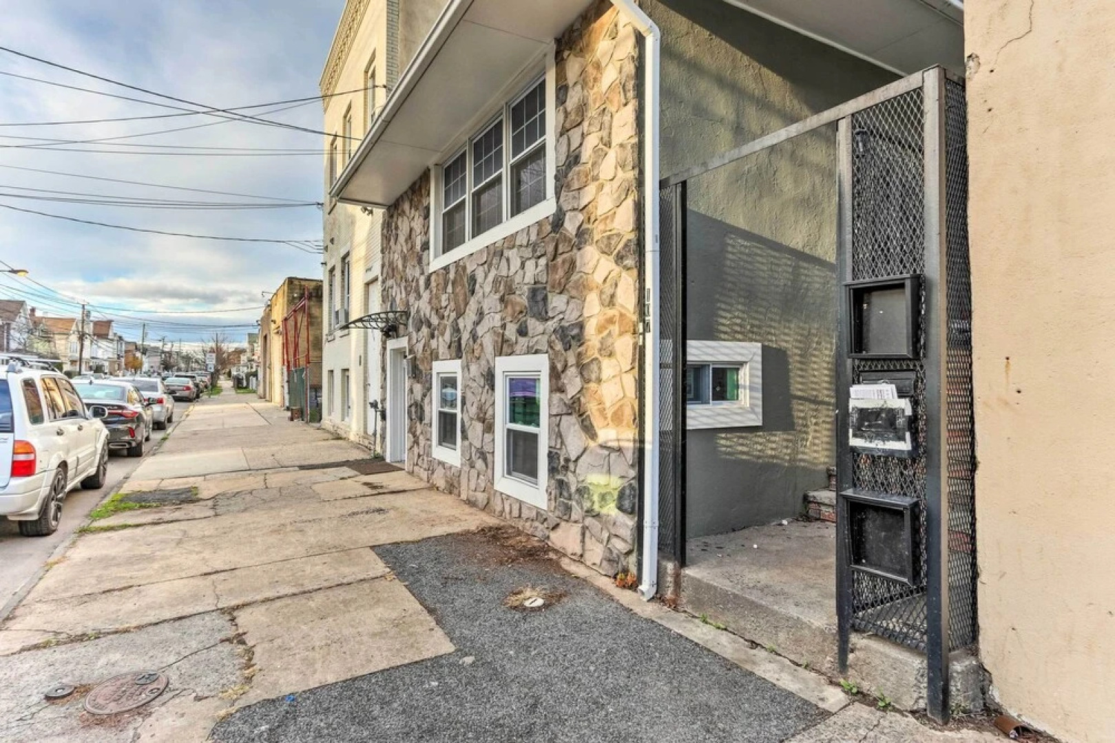 Quaint New Jersey Getaway - Walk to Parks!