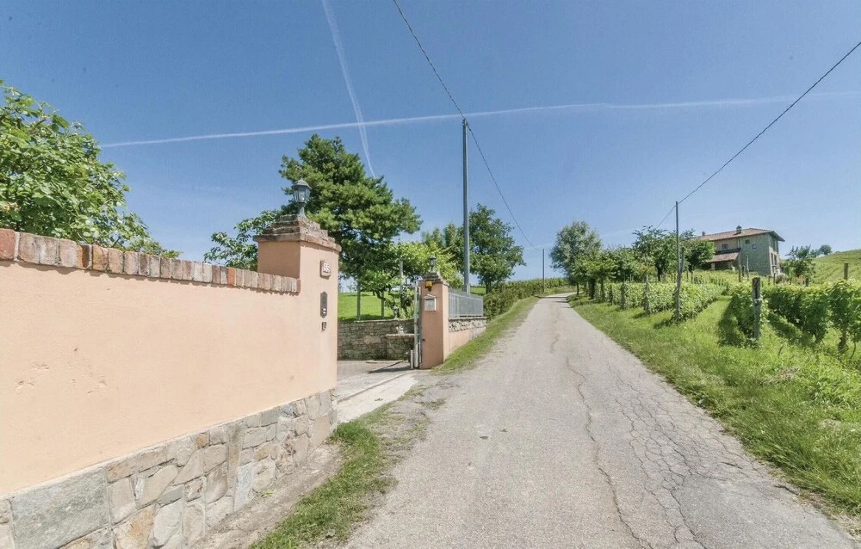 Amazing Home in Castagnole Delle Lanze With 2 Bedrooms and Wifi