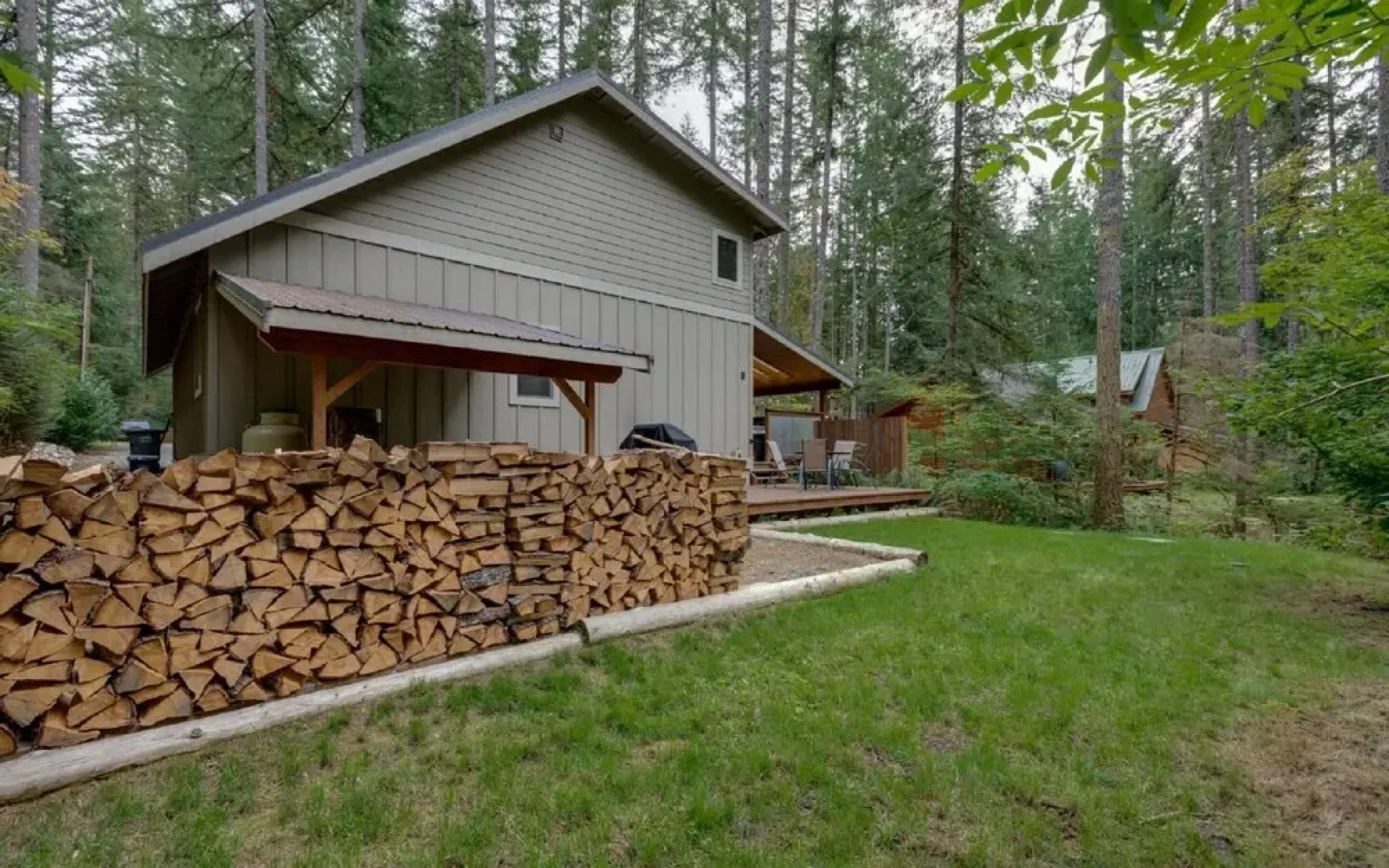 52GS - Hot Tub - WiFi - Pets Ok - Wood Stove - Sleeps 6