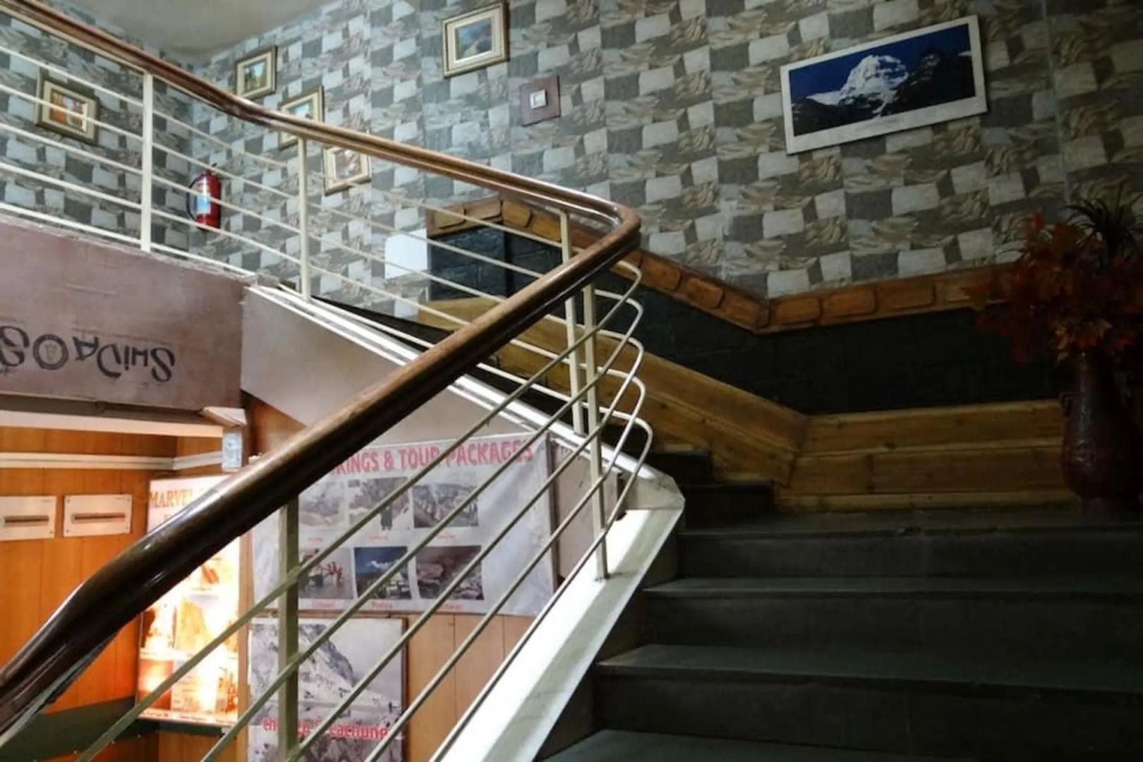 Hotel Marvel International And Resturant