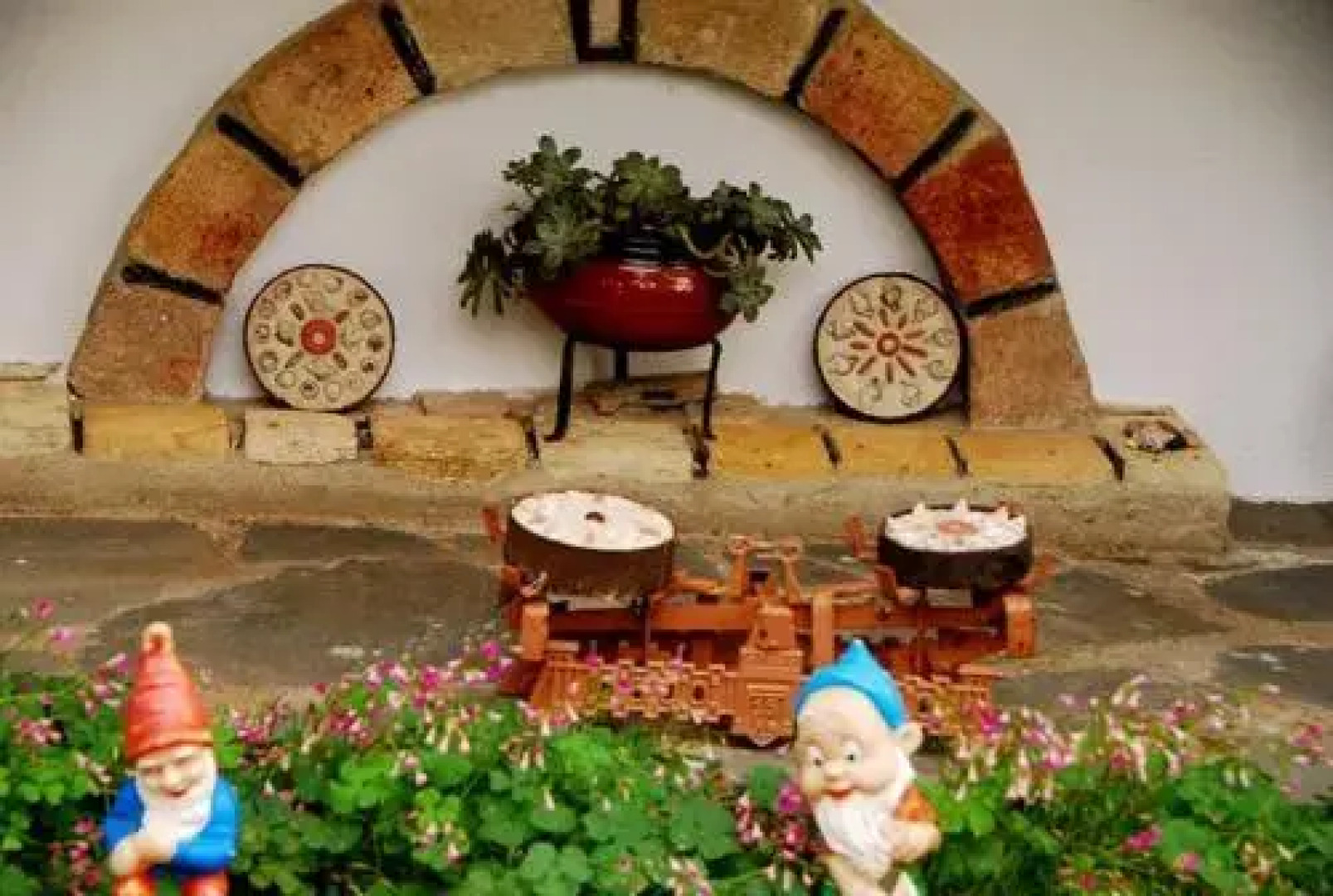Atzanou Rooms