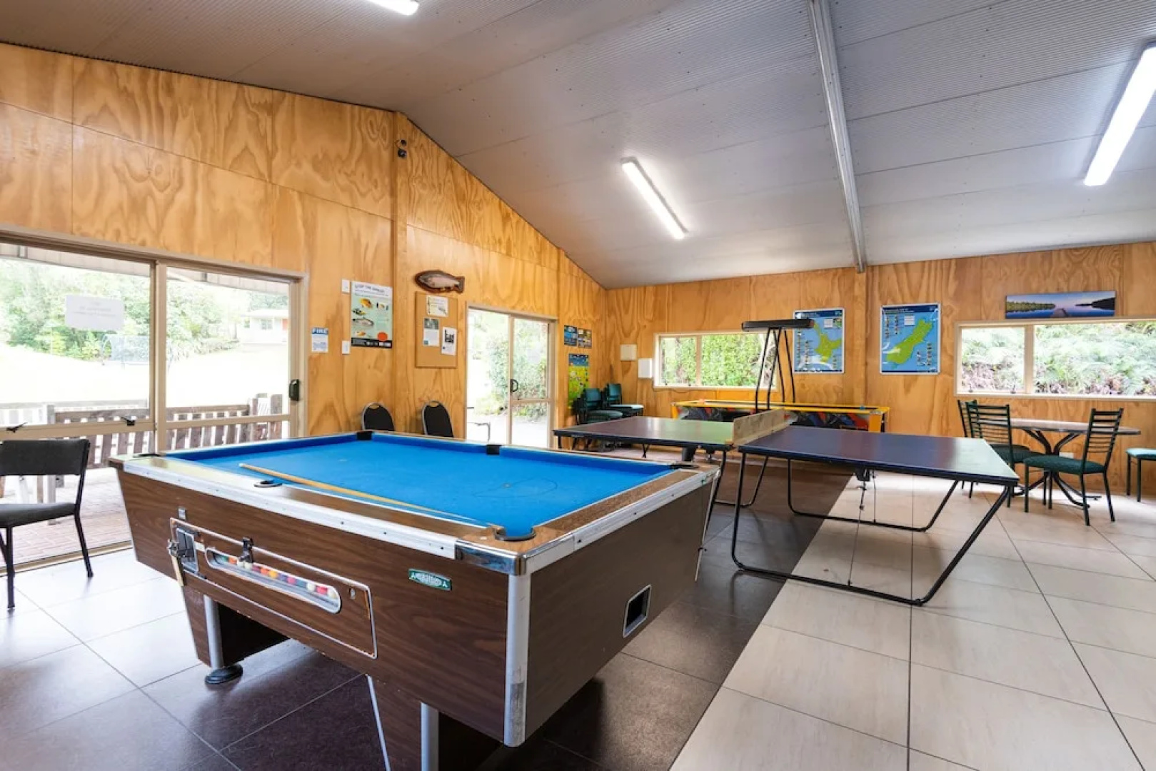 Blue Lake Top 10 Holiday Park