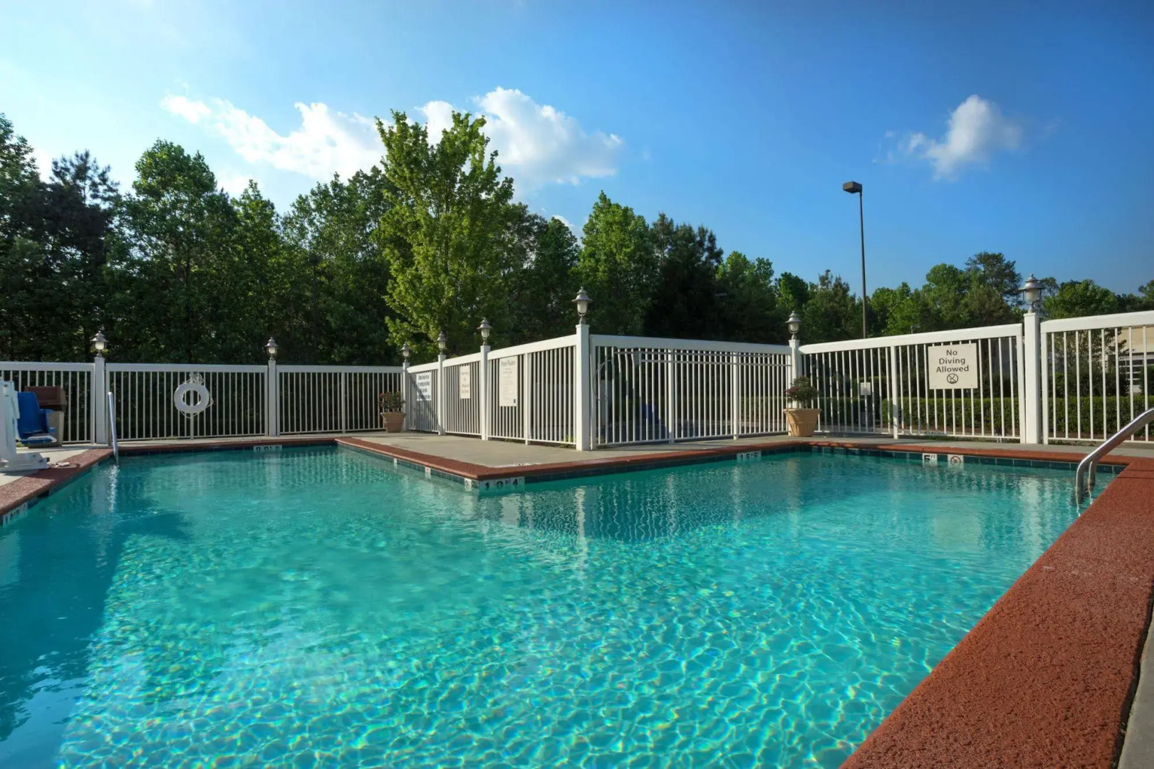 Comfort Suites near Birkdale Village- Huntersville