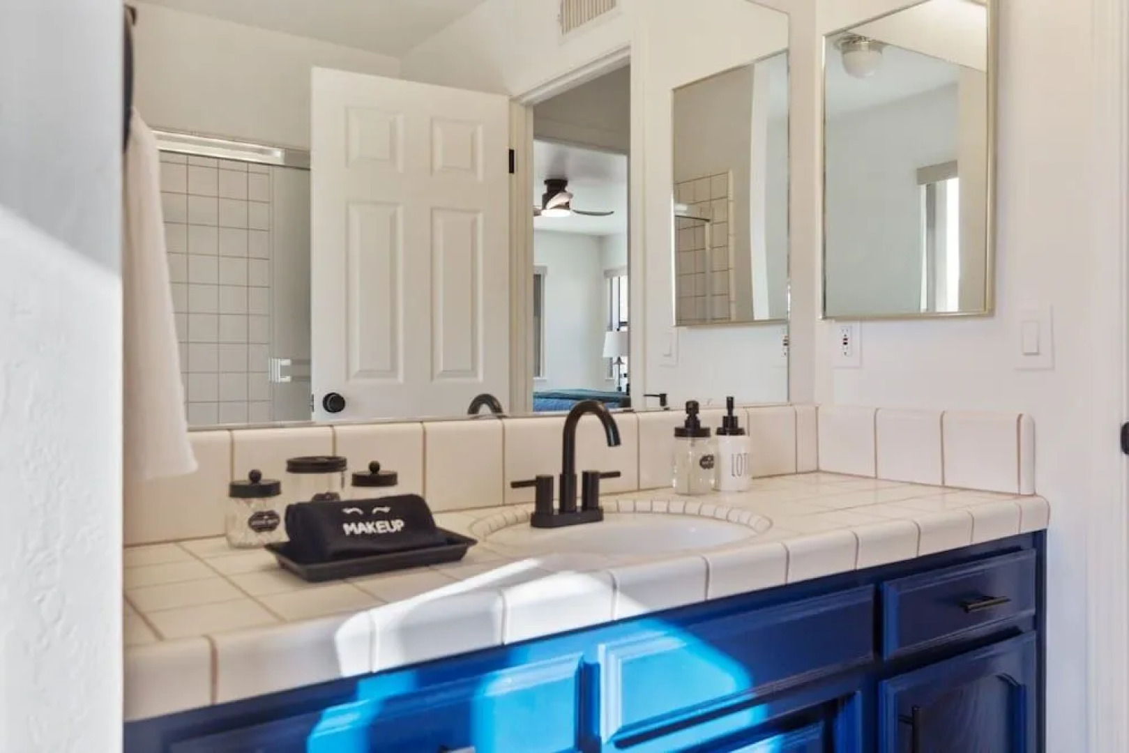 Kern River Retreat - Walk To River & Downtown! 3 Bedroom Retreat by RedAwning