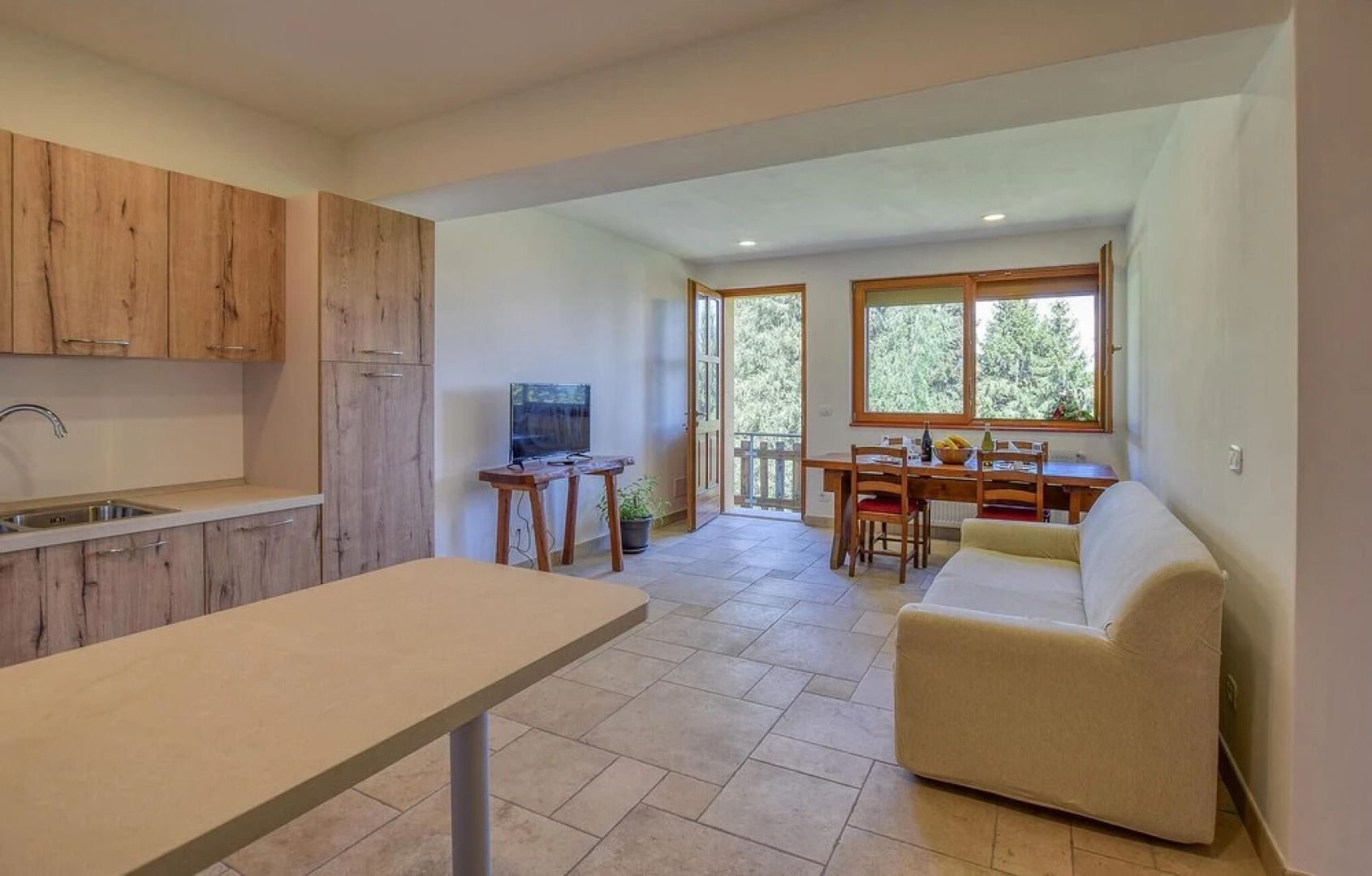 Awesome Apartment in Lamon With Wifi and 1 Bedrooms