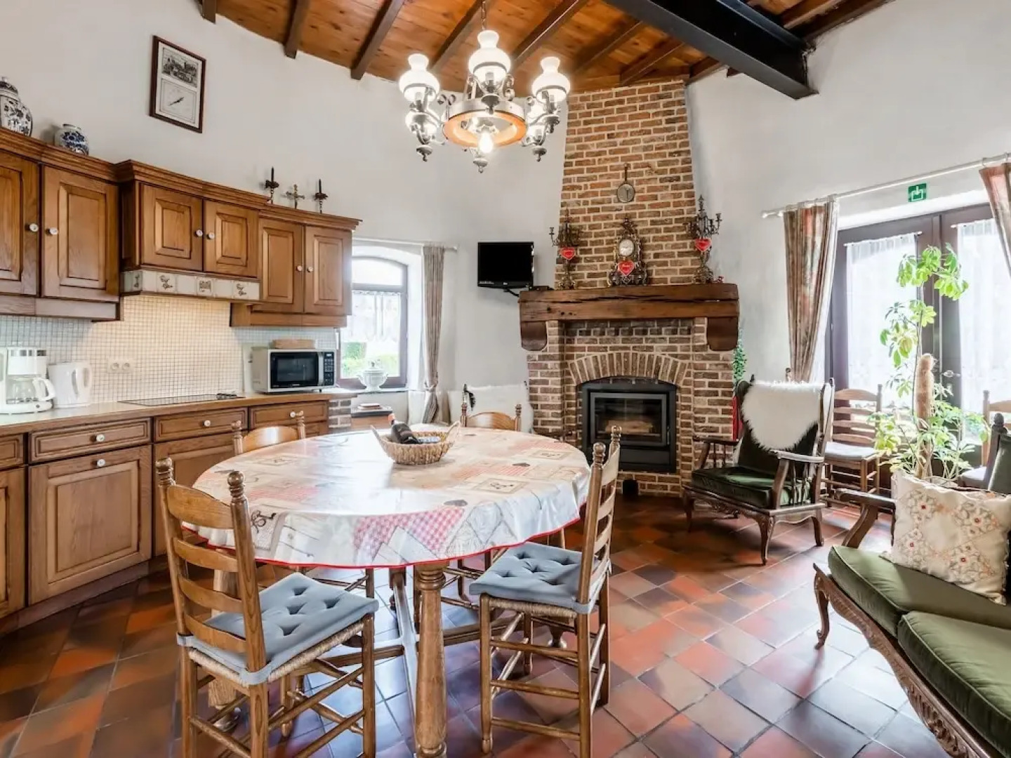 Charming Nieuwpoort Mill Retreat