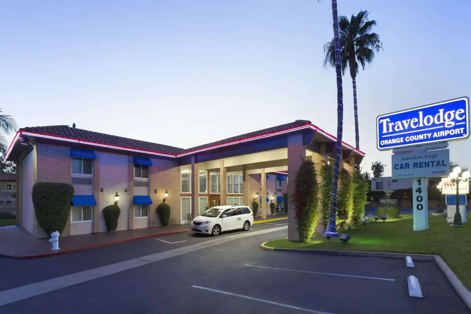 Travelodge Orange County Airport  Costa Mesa