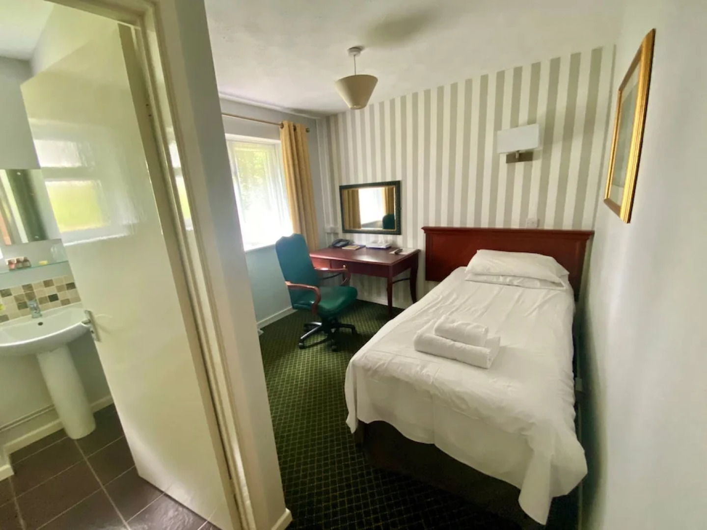 Bells Hotel and Country Club