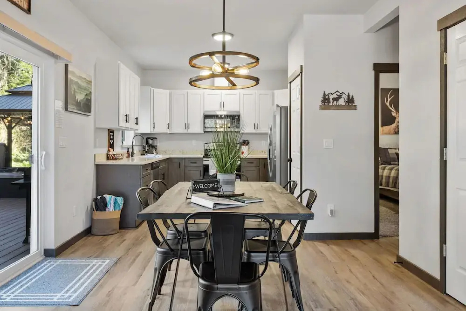 Hikers Haven w/ Hot Tub - Near Mt Rainier!