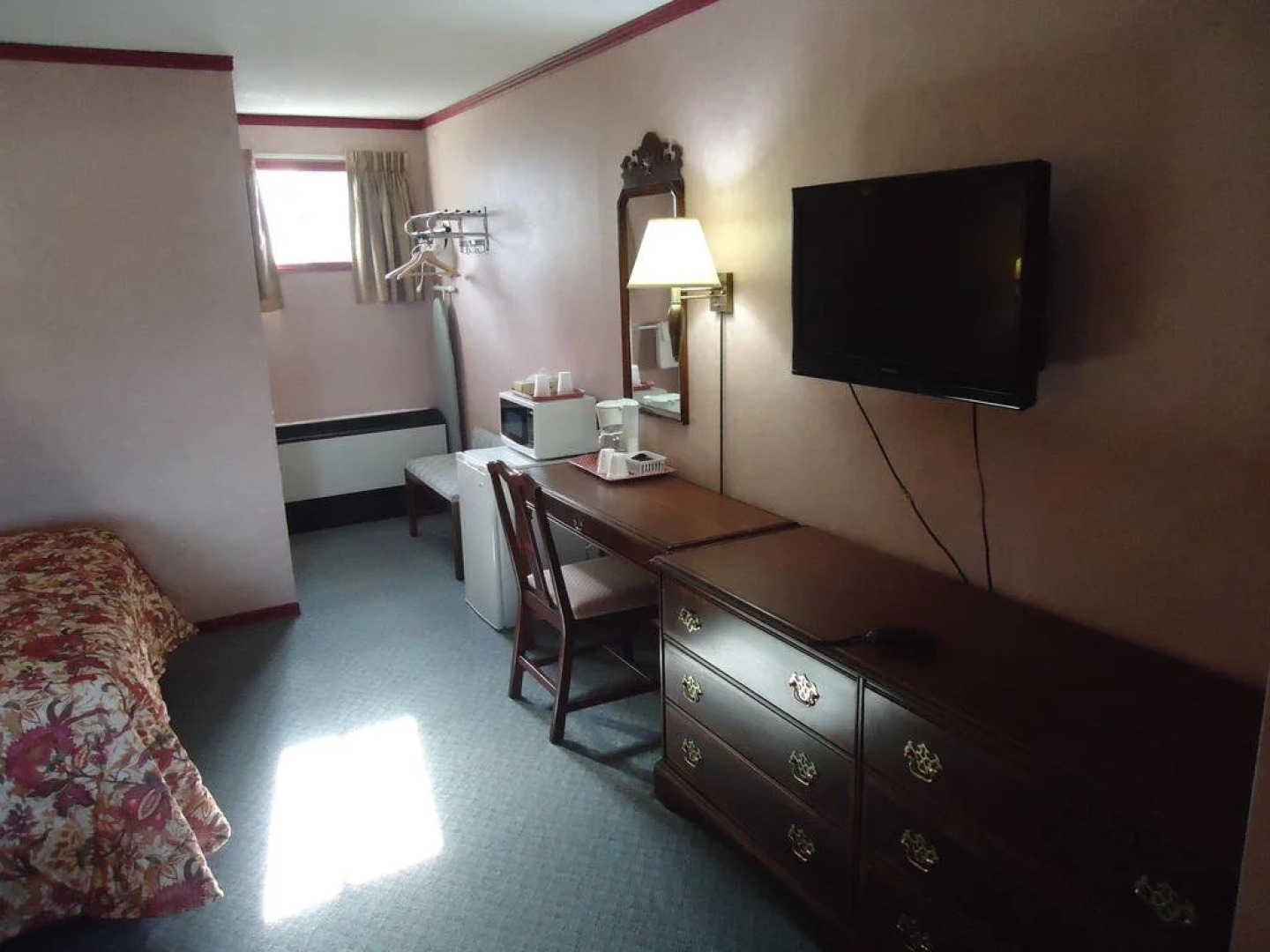 The Village Inn Motel