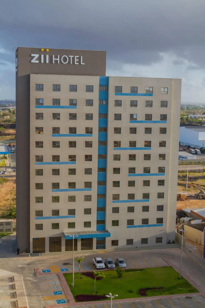 Golden Tower Maracanaú by Fênix Hotéis