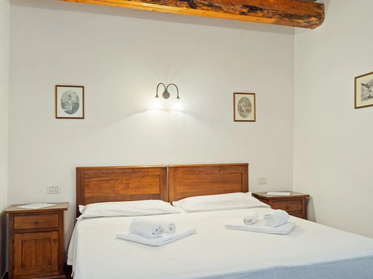 Scenic Holiday Home in Torgiano With Swimming Pool