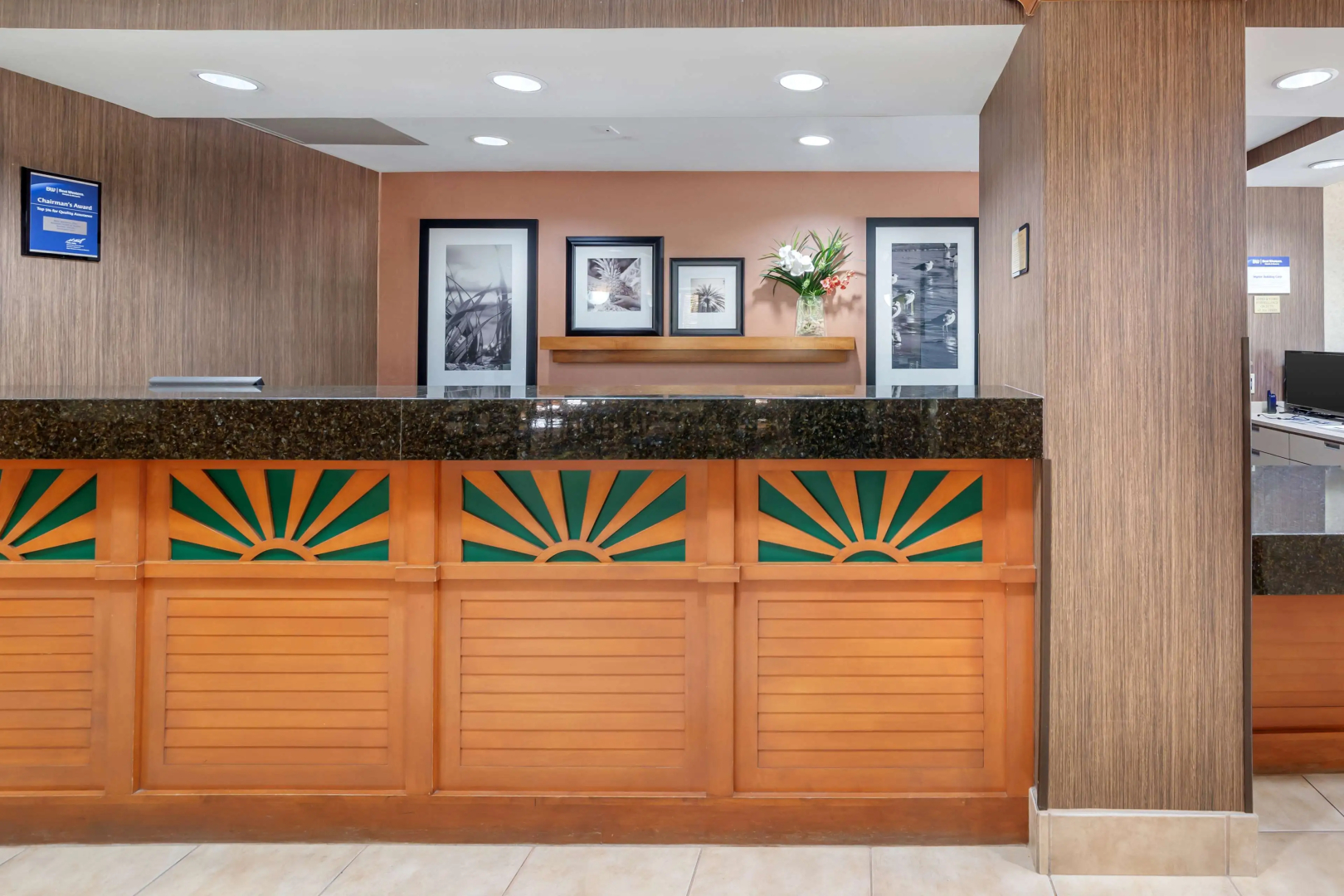 Best Western Plus Kendall Hotel & Suites