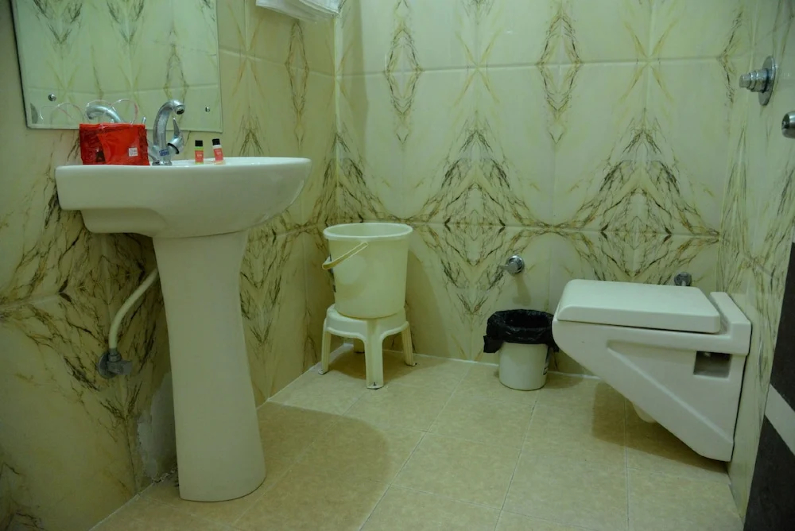OYO 3390 Hotel Imperial