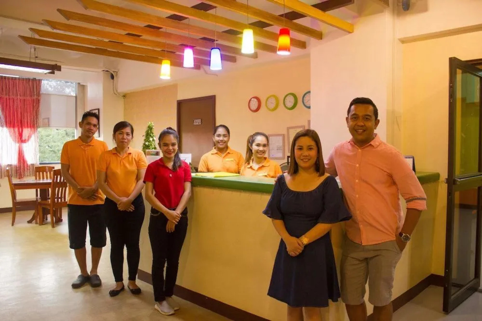 LUXS Capsule Hotel - Hostel - Adults Only