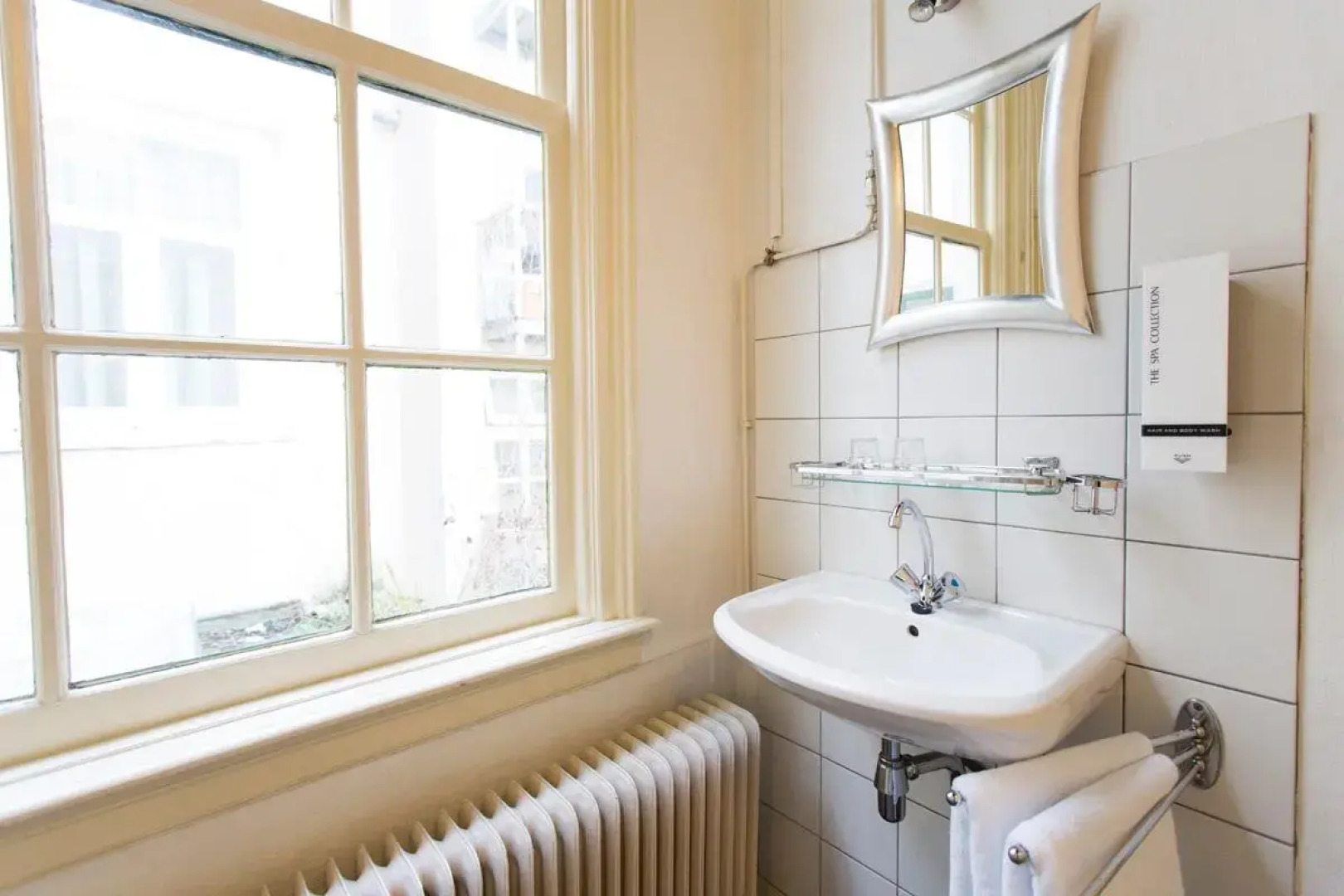 Quentin Hotel Golden Bear