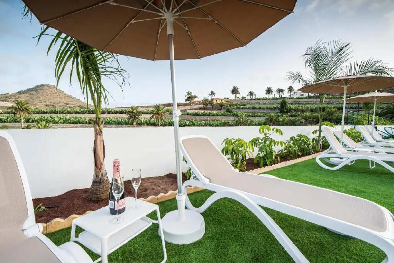 Villa Palmitos Resort Family