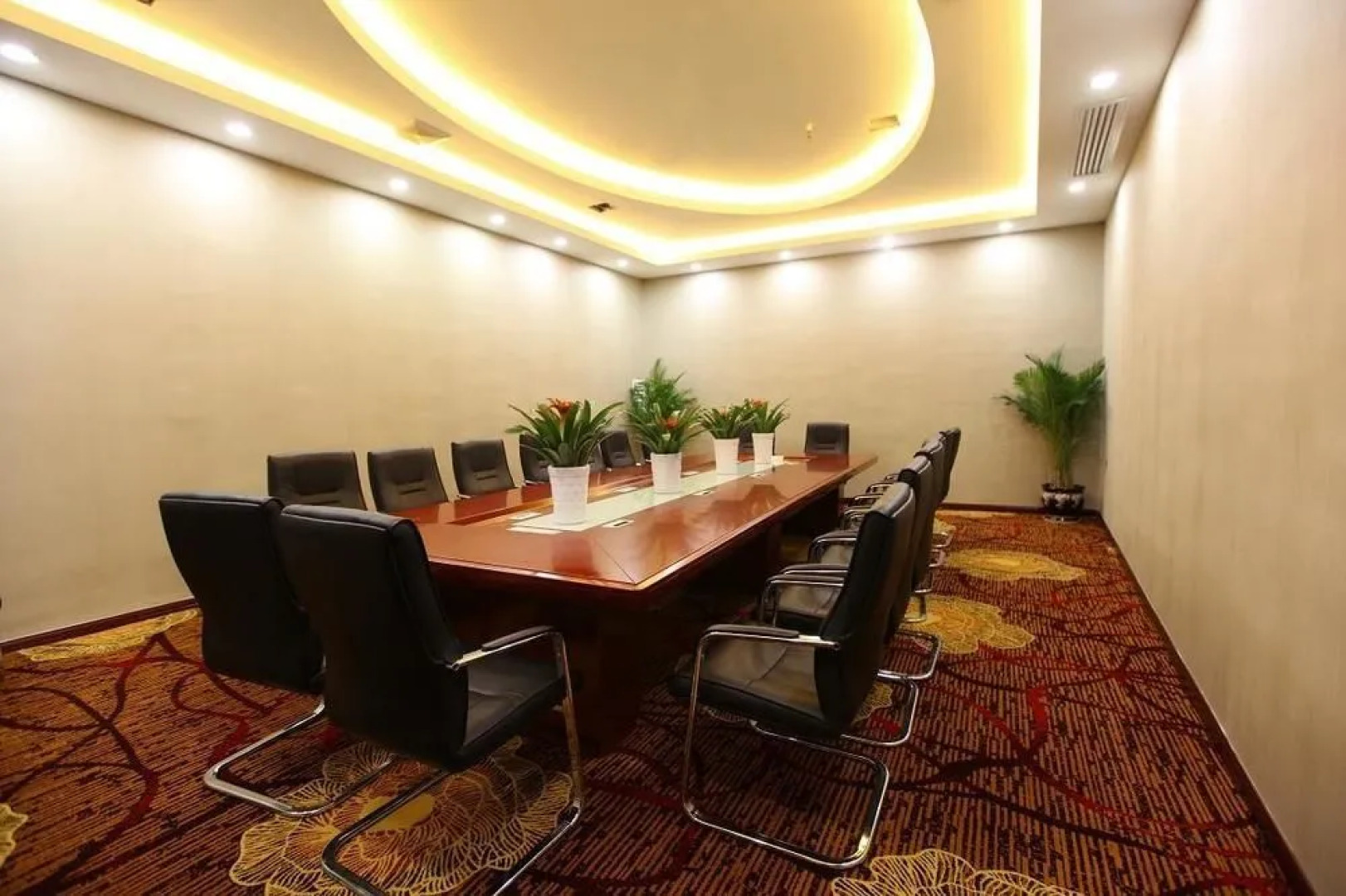 Jinya International Hotel