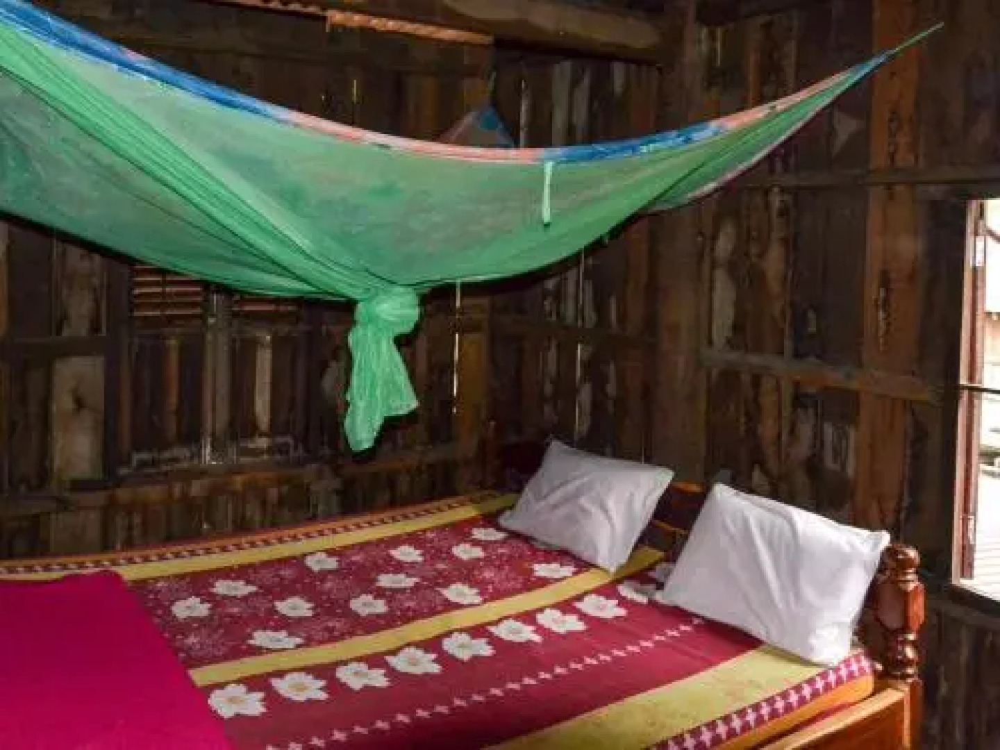 Khoeun Sreymom and Khlot Sopheng Homestay