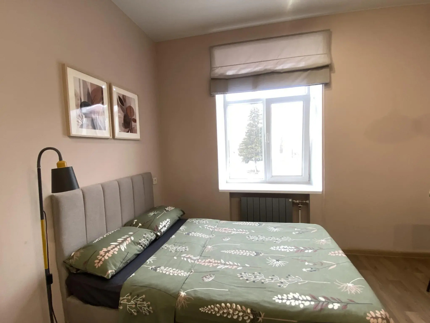 Желтый Нарцисс на улице Уральская