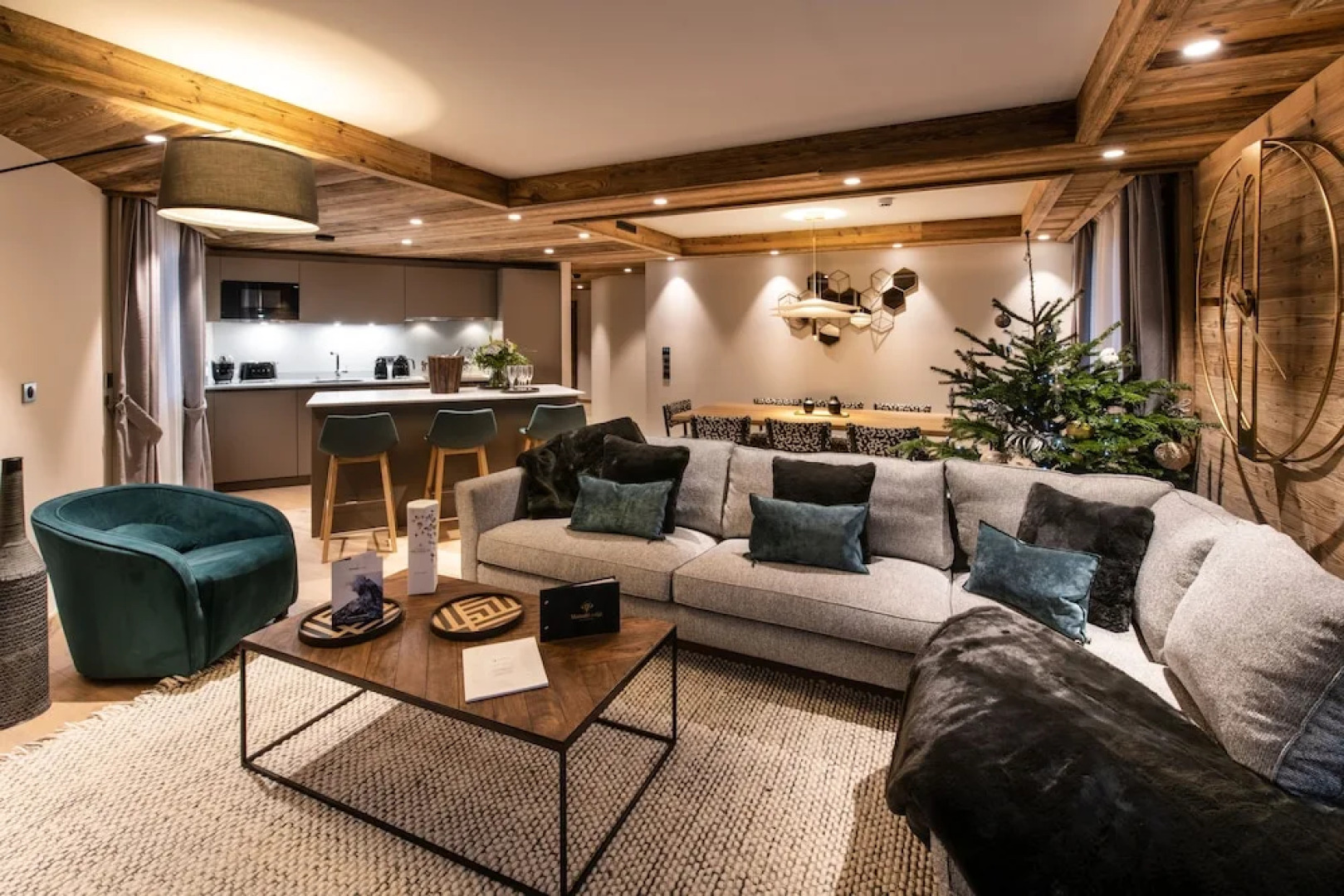 Manali Lodge  by Alpine Resorts