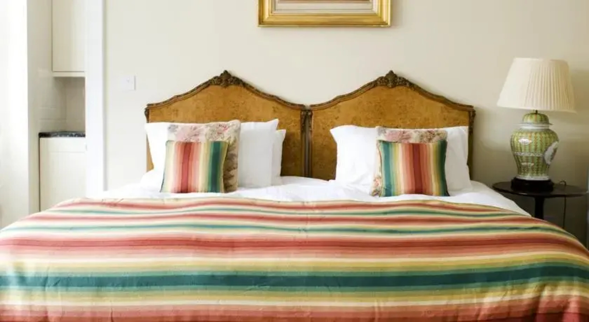 Avenue House Apartments