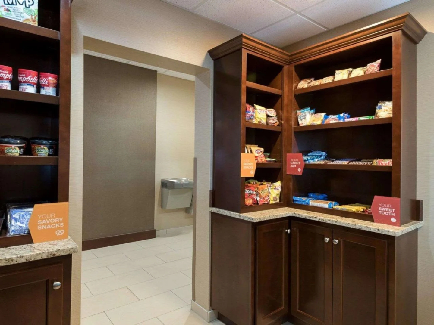 Comfort Suites Bridgeport - Clarksburg