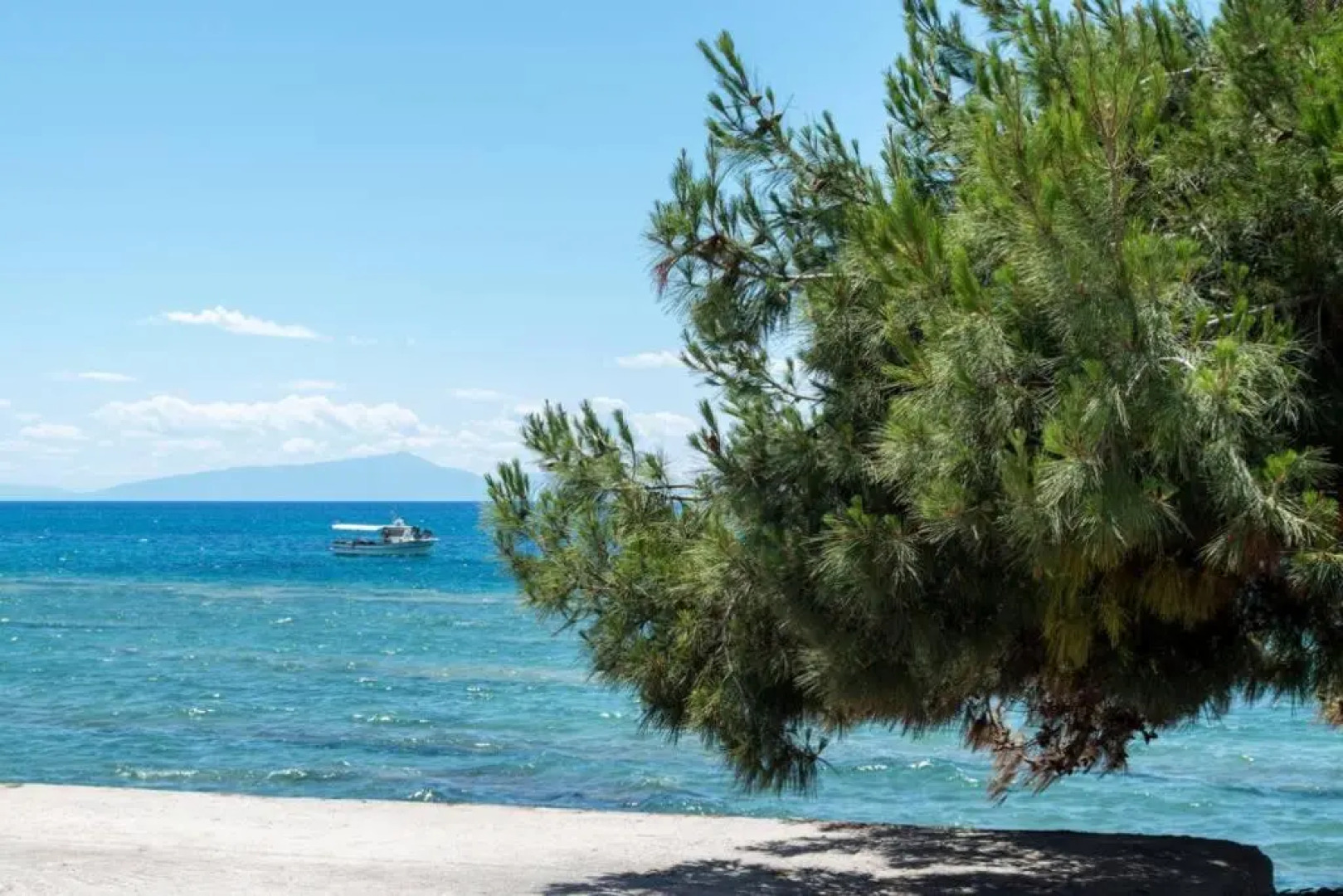 Seafront 2 bedrooms apartment