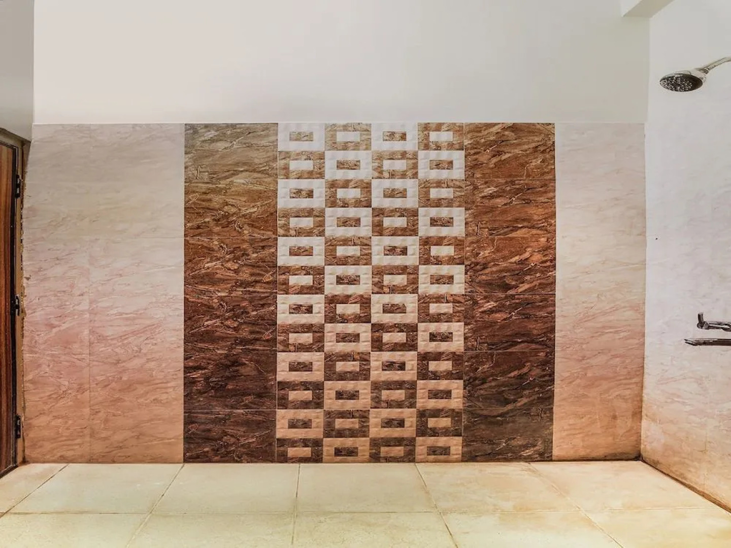 Oyo 33010 Hotel Mmr Towers