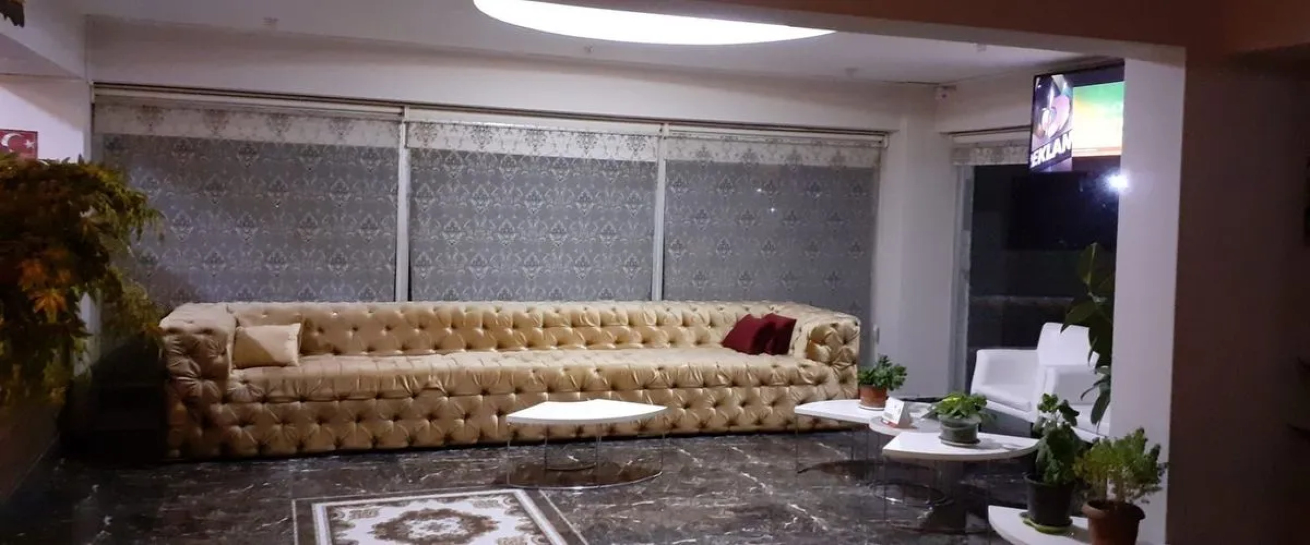 Sivaslı Yalım Garden Park Otel