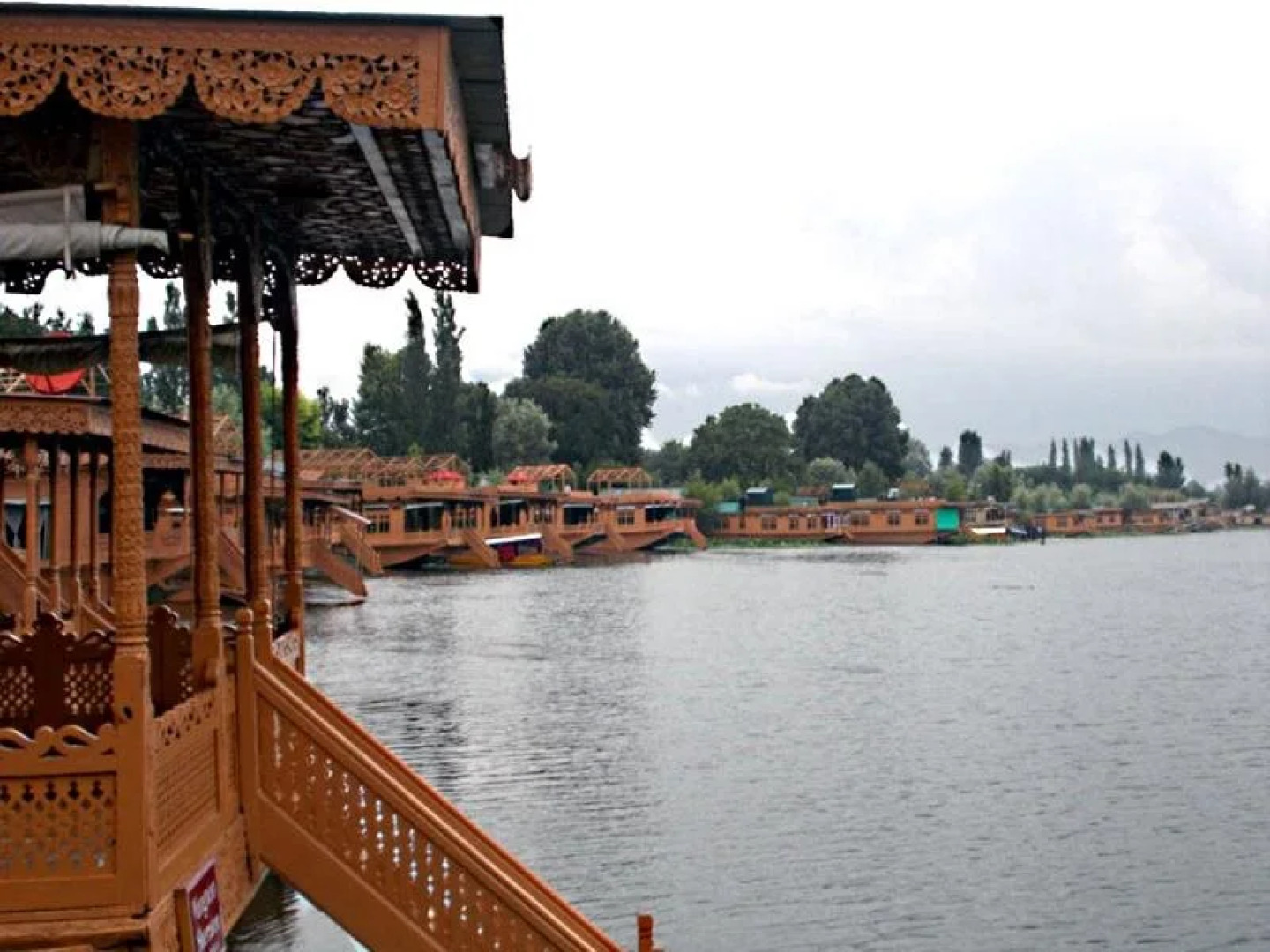 Wangnoo Sheraton Group Of Houseboats