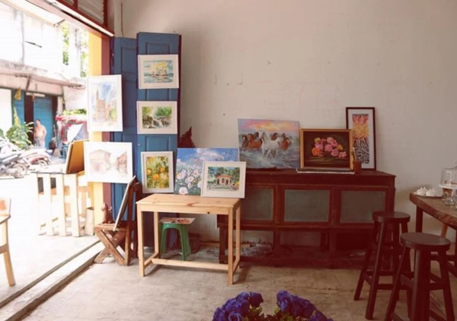 At Rimnam Chan Hostel