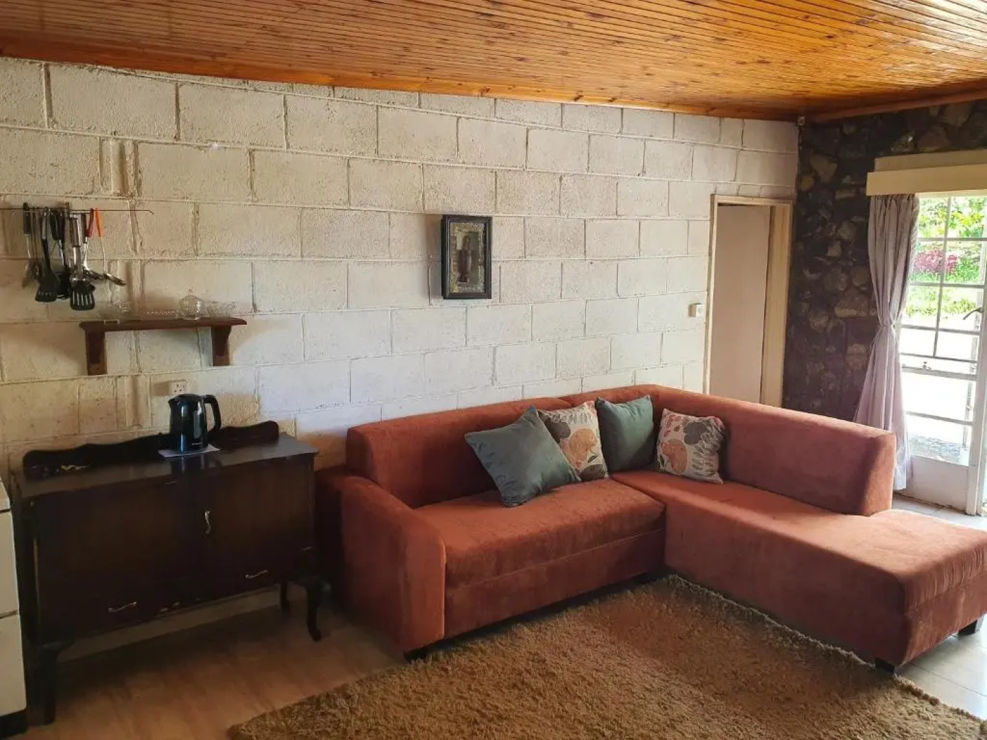 Beautiful 1-bed Cottage in Juliasdale
