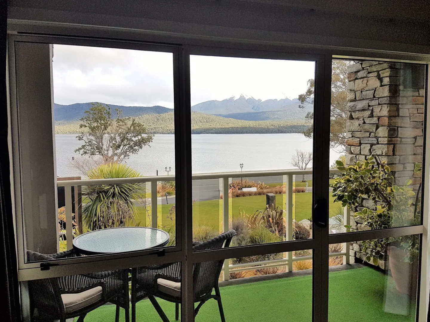 Fiordland Lakeview Motel and Apartments