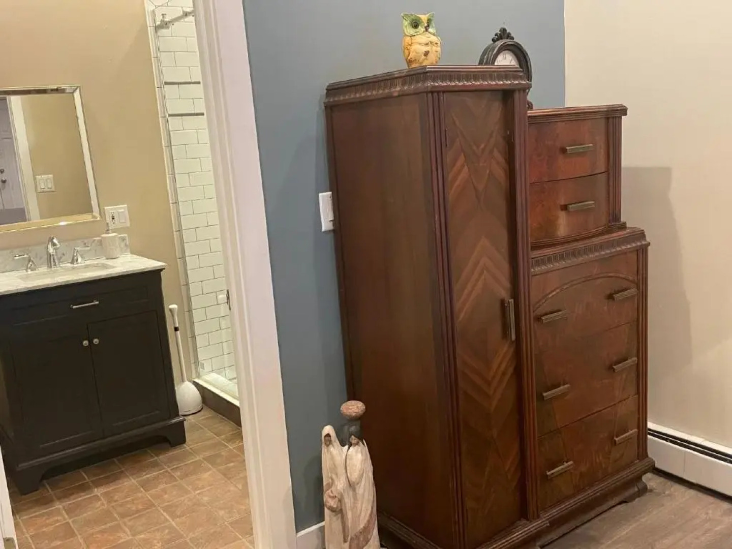 Village Inn Saugerties