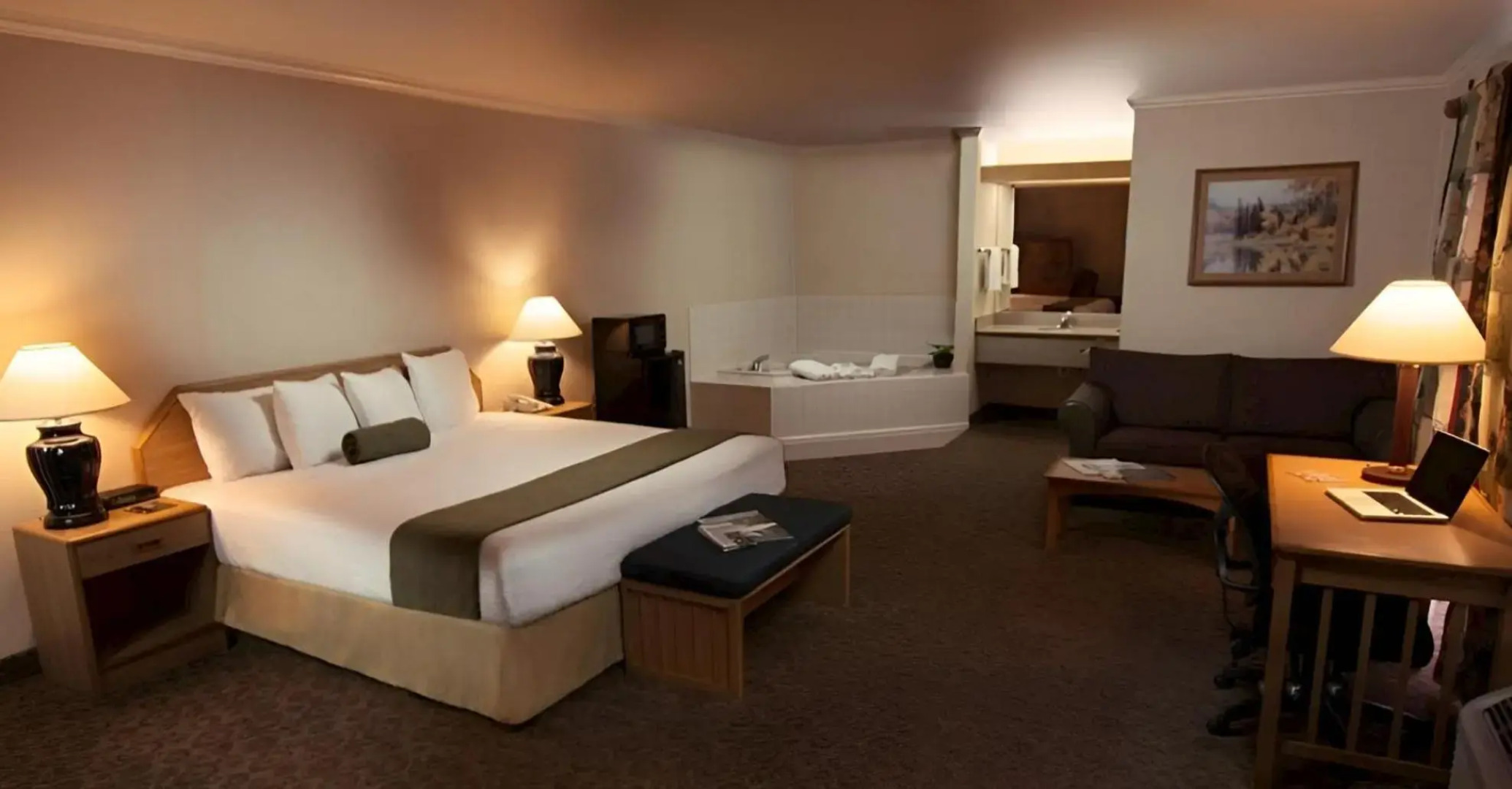 The Redwood Riverwalk, A Boutique Hotel