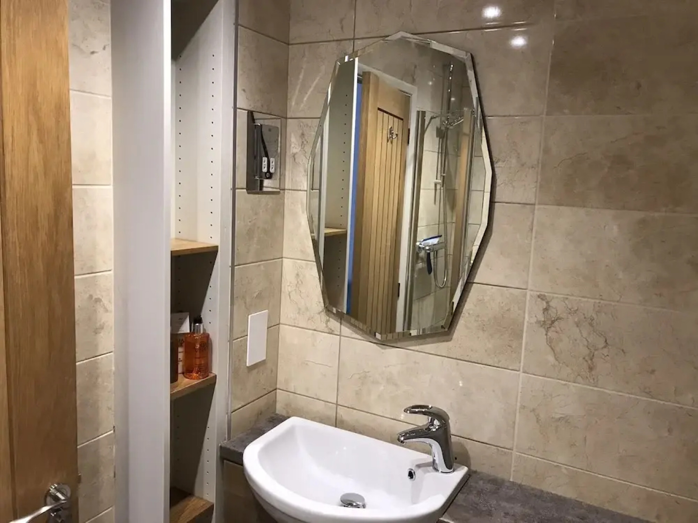 The Pines at Eastleigh - 3 Cottages